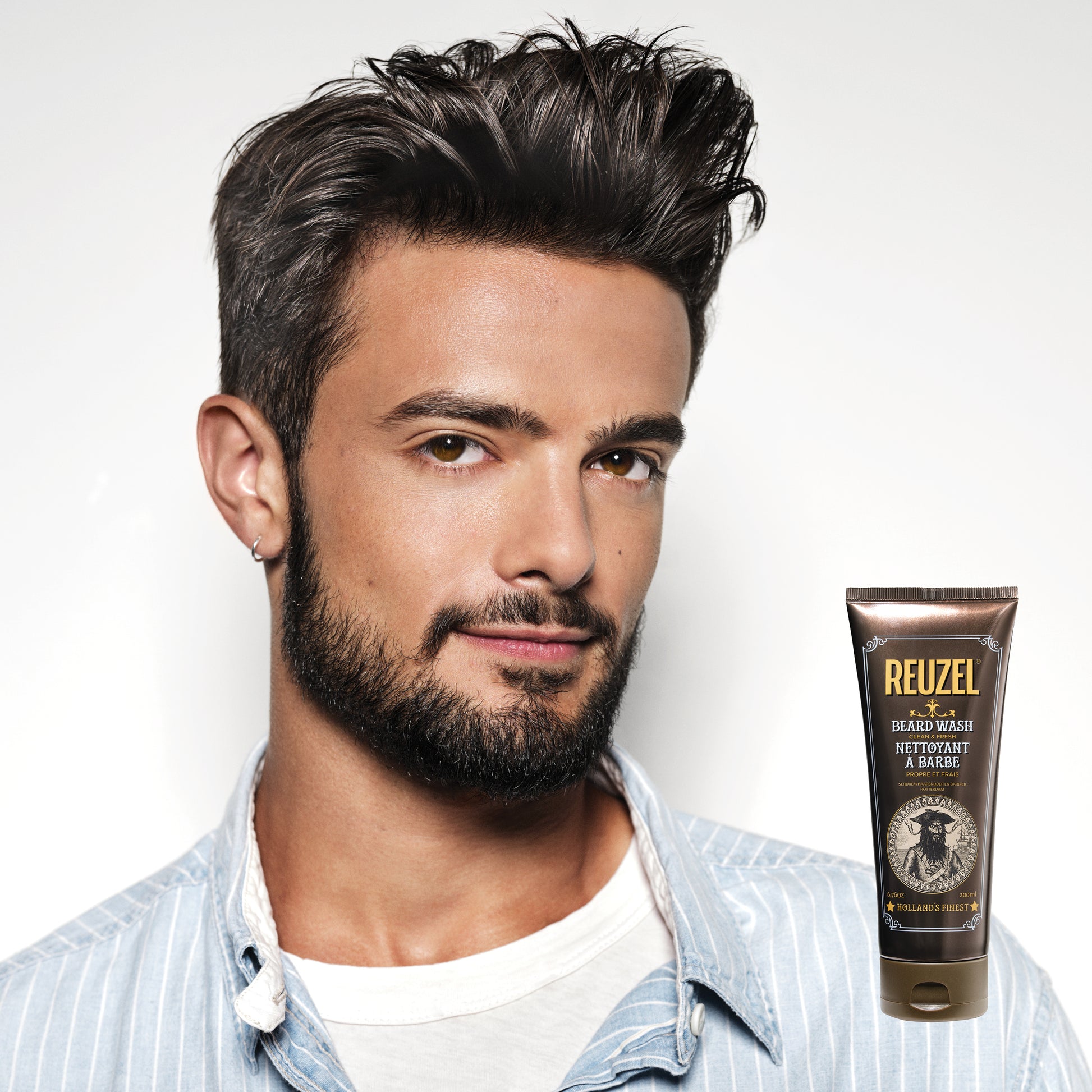 Reuzel Deutschland Clean & Fresh Beard Wash in a bottle, designed for beard grooming and hygiene.