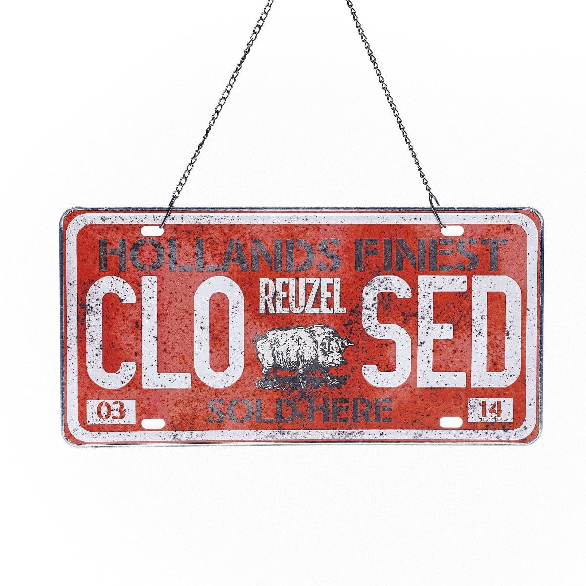 Reuzel Deutschland open and closed store sign, merch display with "Closed" sign in black and white lettering.